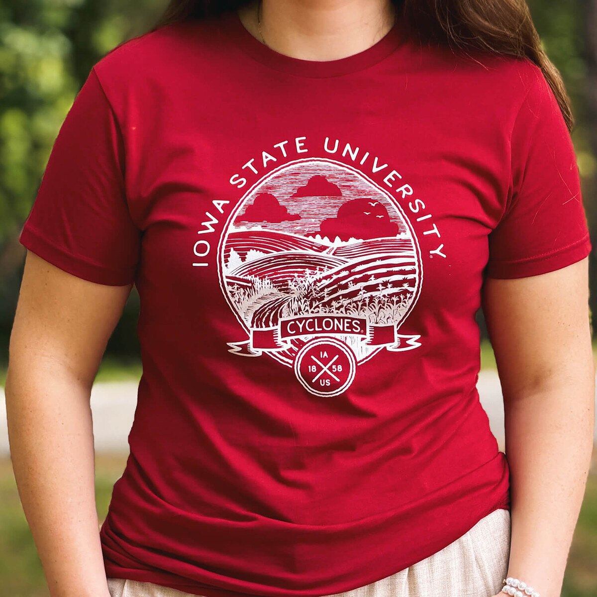 Uscape I-State Cardinal Crest Lightweight Short Sleeve T-Shirt design close up